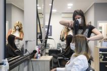 Frizeri počeli da rade frizeri