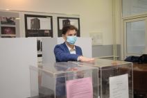 Izbori, glasala Ana Brnabić, Darija Kisić, Ivica Dačić...