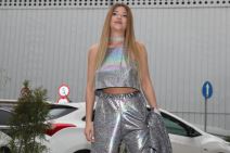 kija kockar stjuardesa bomba u avionu