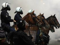 Protest Skupština- incidenti- sukobi s policijom - najnovije vesti