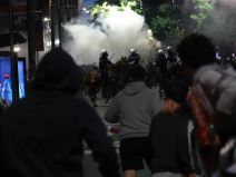 Protest Skupština- incidenti- sukobi s policijom - najnovije vesti
