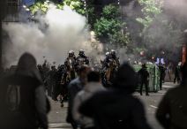 Beograd - Neredi - protest -policija-  Vesić - šteta 
