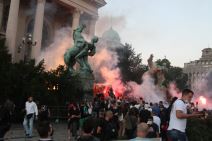 Beograd - Neredi - protest -policija-  Vesić - šteta 