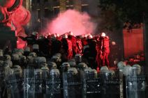 Protesti - neredi -Napad na polciju - Vesić - Strane službe - Neredi Beograd