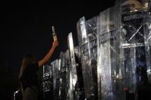 Beograd Skupština Srbije protesti rakija za policiju foto