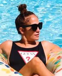 Dženifer Lopez Instagram video JLo u kupaćem kostimu Dženifer Lopez fotografije