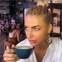 Milica Kemez sa šiškama