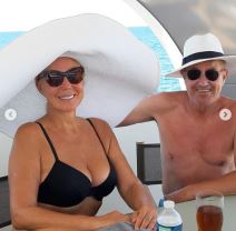 lepa brena sin viktor automobil