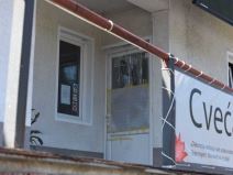 Ubistvo na Banjii obračun bačeni molotovljevi kokteli na cvećaru