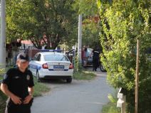 stek kuca u kotezu velja nevolja