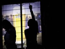 Korona virus najnovije vesti okupljanje zabrana koncerti mere fotografije