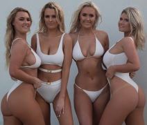 Sestre surferke batalile sport kako bi se slikale gole Australija foto