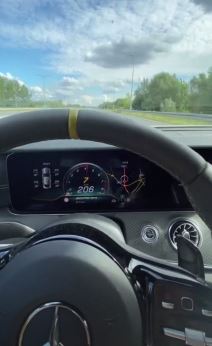 Dara Bubamara vozi 200 na sat Dara se snimala tokom vožnje VIDEO