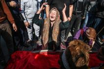 Azerbejdžan Jermenija rat najnovije vesti Sahranjuju decu žrtve napada grad Gendže Nagorno-Karabah 