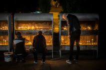 amfilohije umro paljenje sveca u beogradu