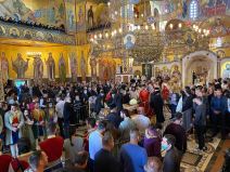 sahrana amfilohije grob natpis