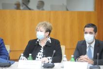 aleksandar vucic ivica dacic konferencija novinari smeh izjava 