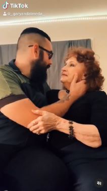 bracni par eksplicitni snimci instagram