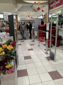 italija korona virus mrtvi mere toskana