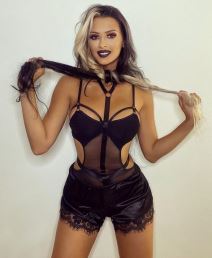 lena colak dekolte grudi instagram foto