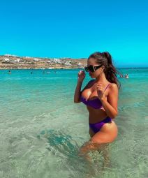 florijana mesina u mini suknji instagram foto