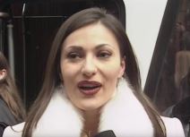 svetlana ceca raznatovic muzej savremene umetnosti slika pevacice s koncerta protiv bombardovanja 