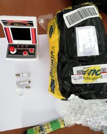 carina zaplena decje igracke epruvete