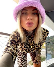 zoe kristofoli teo ernandez oralni seks na jahti slike