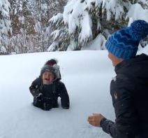 beba u snegu video instagram 