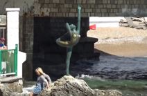 balerina statua na steni mogren budva nestala nakon oluje