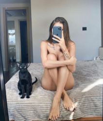viki odincova gola seksi skok sa zgrade najlepsa ruskinja