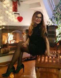 danica maksimovic novogodisnja cestitka elegantno izdanje slike