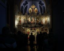 badnji dan slavlje hram svetog save paljenje badnjaka spc pravoslavci foto