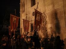 badnji dan slavlje hram svetog save paljenje badnjaka spc pravoslavci foto