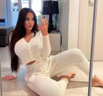 florijana mesina u mini suknji instagram foto