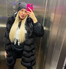 luna djogani trudna stomak foto