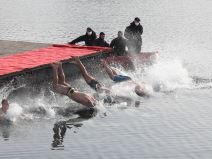 bogojavljenje 2021 casni krst plivanje srbija ada ciganlija kragujevac fotografije