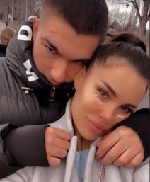 Mirko Šijan sekao badnjak pa zapucao