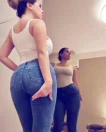 nives celzijus seksi slike dekolte donji ves 