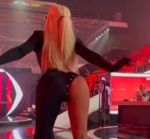 jelena karleusa haljina grand grudi i zadnjica foto, video