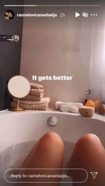 anastasija raznatovic u kadi snimak drustvene mreze