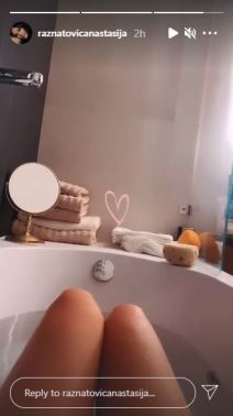 anastasija raznatovic u kadi snimak drustvene mreze