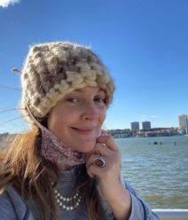 Dru Barimor muškarac lagao na aplikaciji za upoznavanje