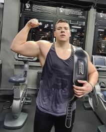 Sloba Radanović pomogao povređenom čoveku