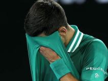 novak djokoic povreda flaster zavoj stomak australijan open foto