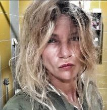 Tatjana Kecman, časna sestra iz Dare iz Jasenovca, u kupaćem