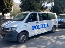 nik djelosaj odbija da sprovodi mere protiv korone tuzi crna gora kafici dritan abazovic