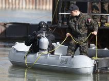 splav freestyler, splav hot mess, ronioci, ronilac, policija 02.jpeg