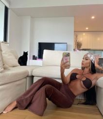 fitnes instruktorka laura ejmi seksi slike 