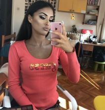 Vendi rekla voditeljki da ne prekršta noge